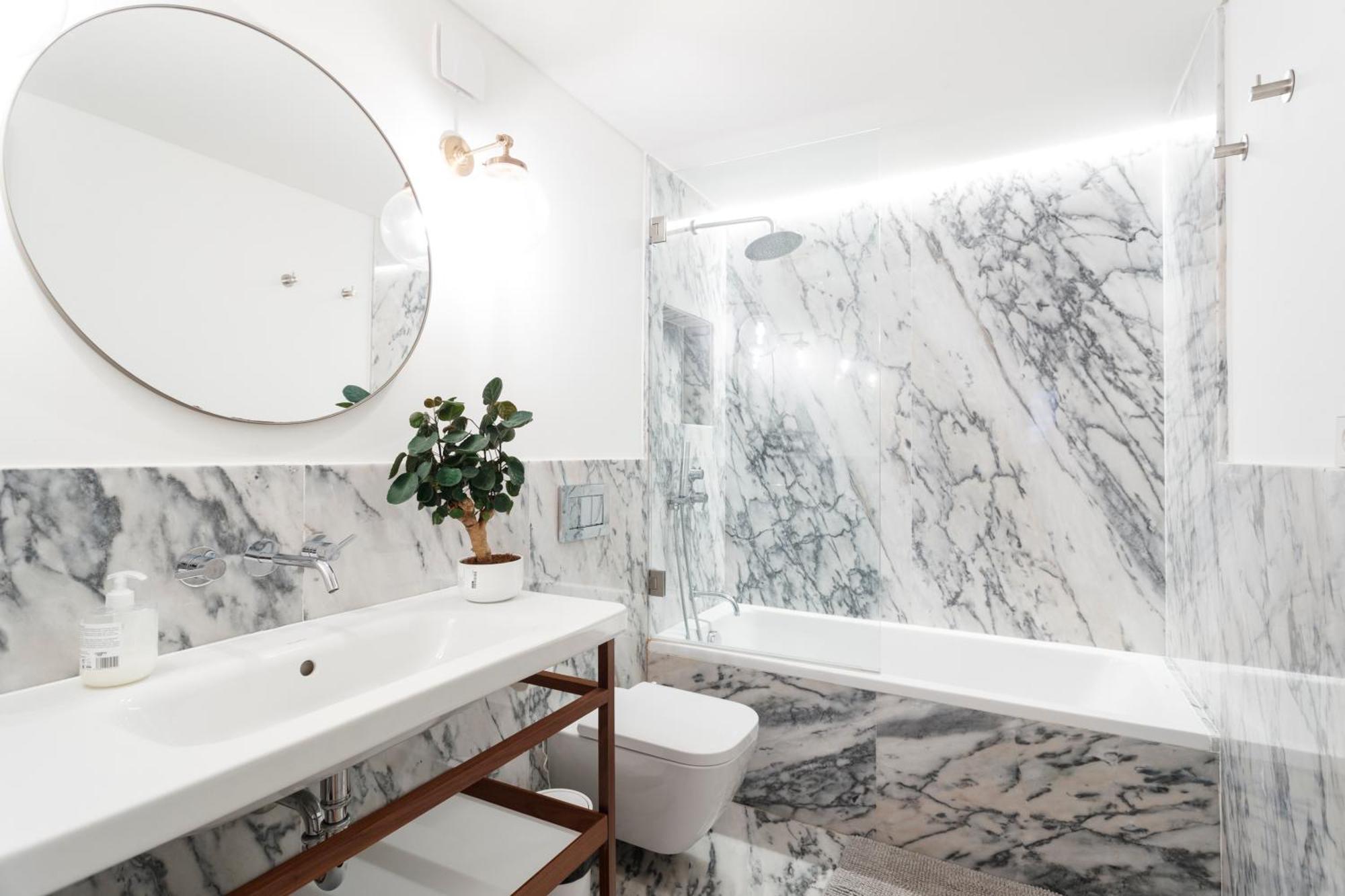 Double Room With Private Wc In Shared House In Downtown Lissabon Buitenkant foto
