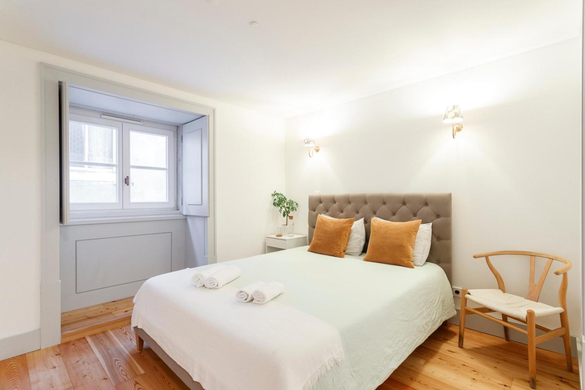 Double Room With Private Wc In Shared House In Downtown Lissabon Buitenkant foto